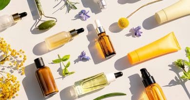 Natural Skin Care - Why You Should Avoid Cosmetics and Beauty Products That Contain Petrochemicals